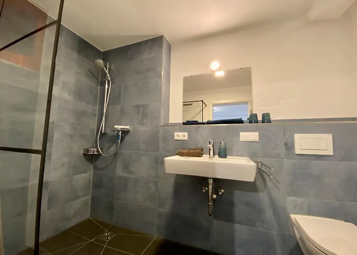 Galerie Rosenstrasse - Seenahe, Modern Gestaltete Wohlfuehloase