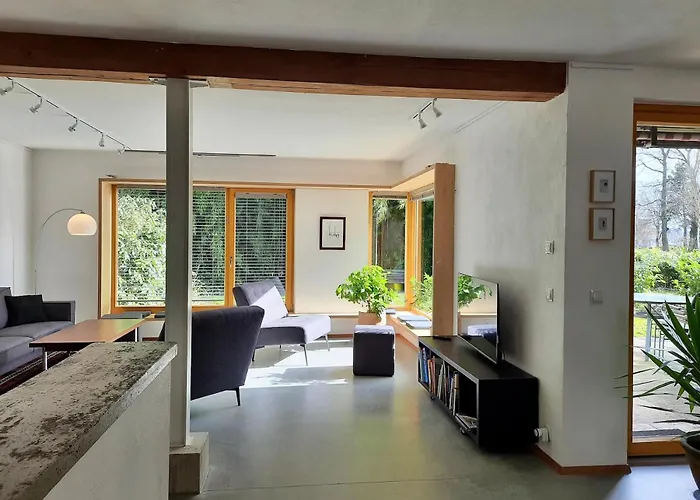 Galerie Rosenstrasse - Seenahe, Modern Gestaltete Wohlfuehloase Apartman Kressbronn am Bodensee